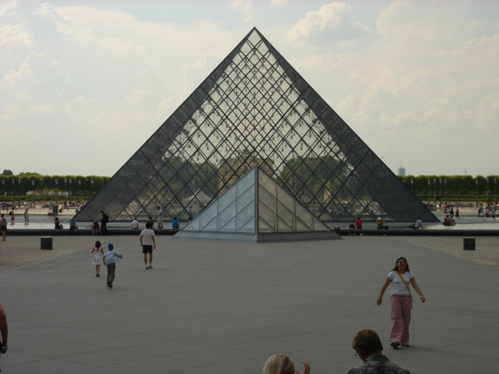 grand louvre paris i m pei