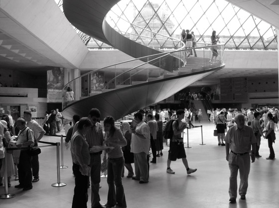 grand louvre paris lobby